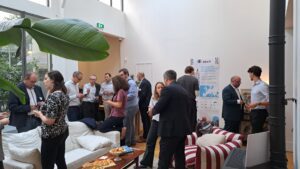 Coffee break during the INHERIT workshop organised by Bouygues Construction